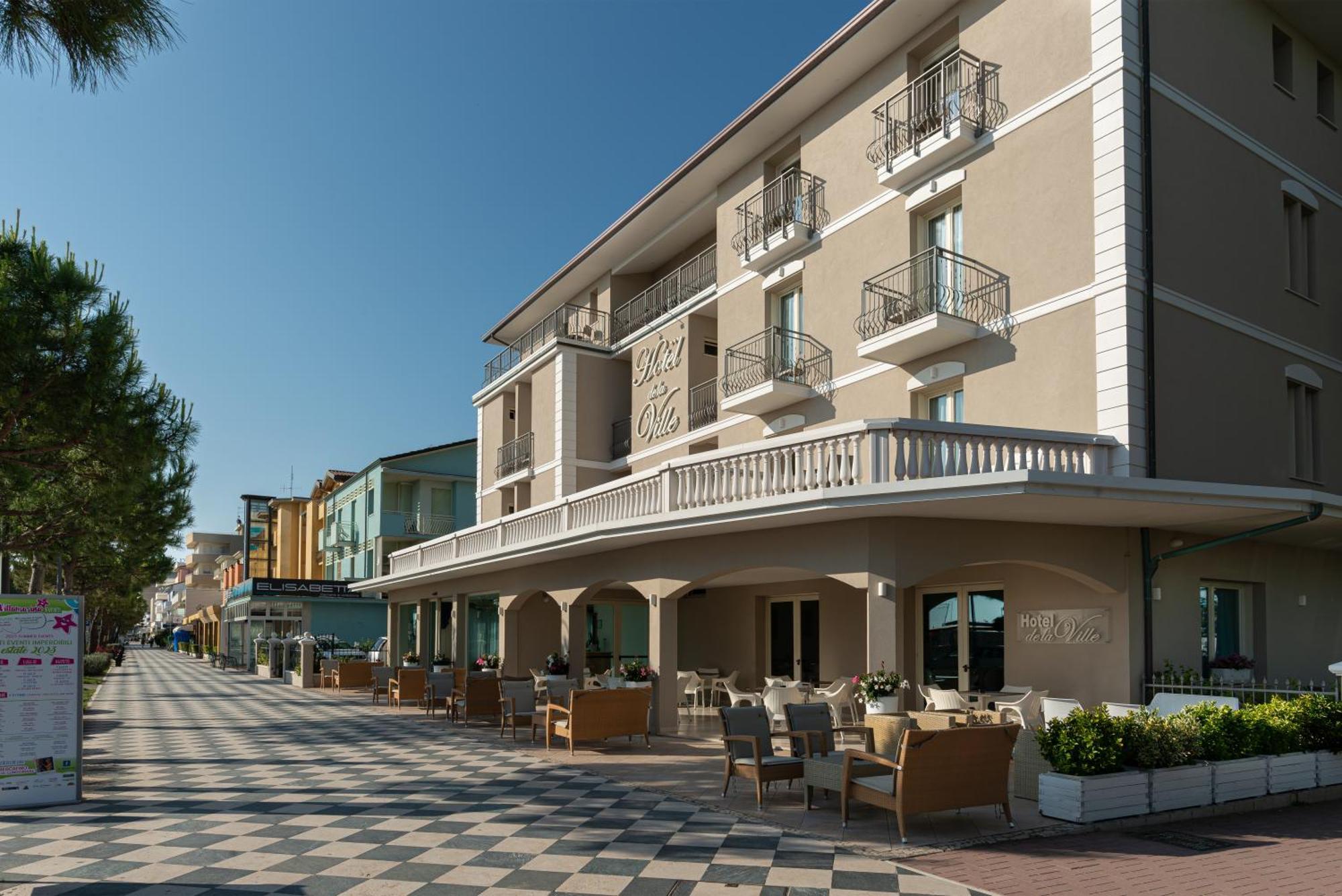 De La Hotel Cesenatico