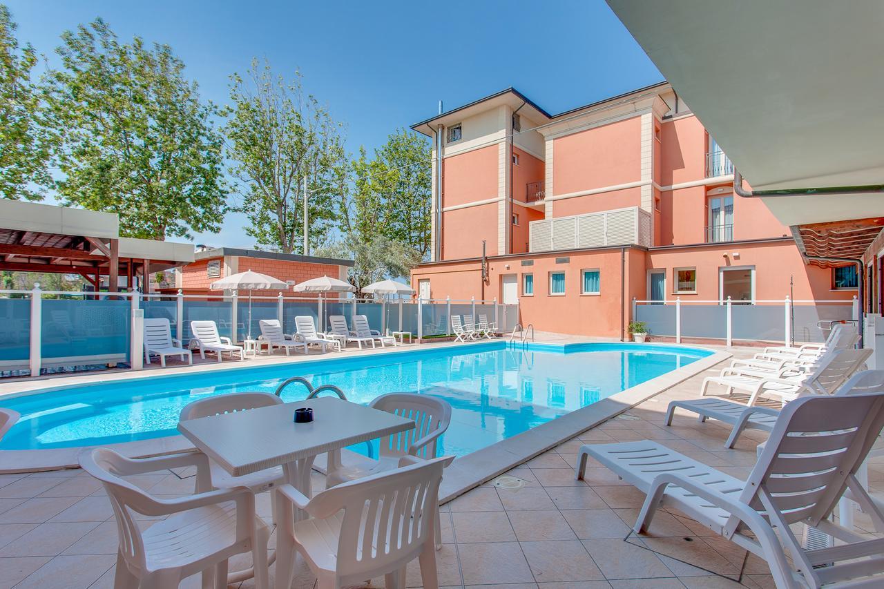 De La Hotel