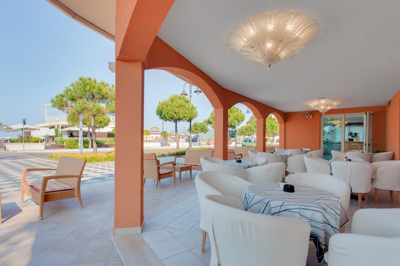 De La Hotel Cesenatico
